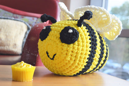 Bumblebee Crochet Kit